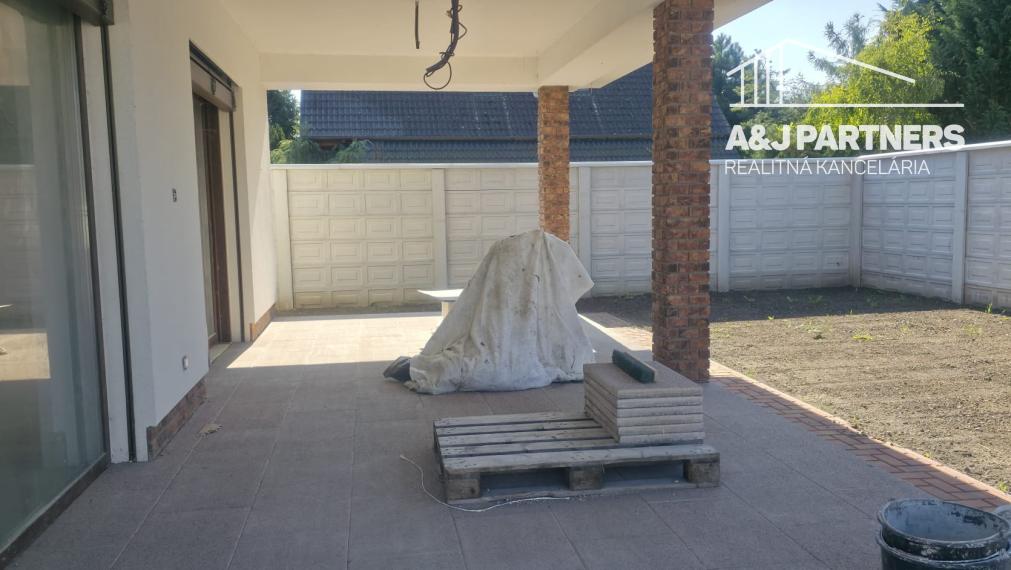 Moderný 4 izbový rodinný dom SO 02 vo Vojke nad Dunajom