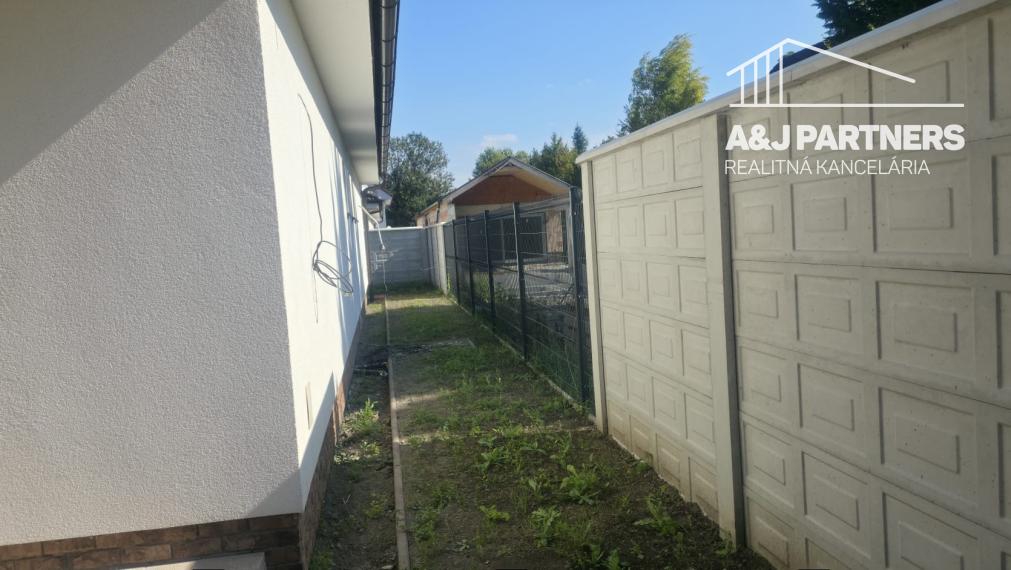 Moderný 4 izbový rodinný dom SO 02 vo Vojke nad Dunajom