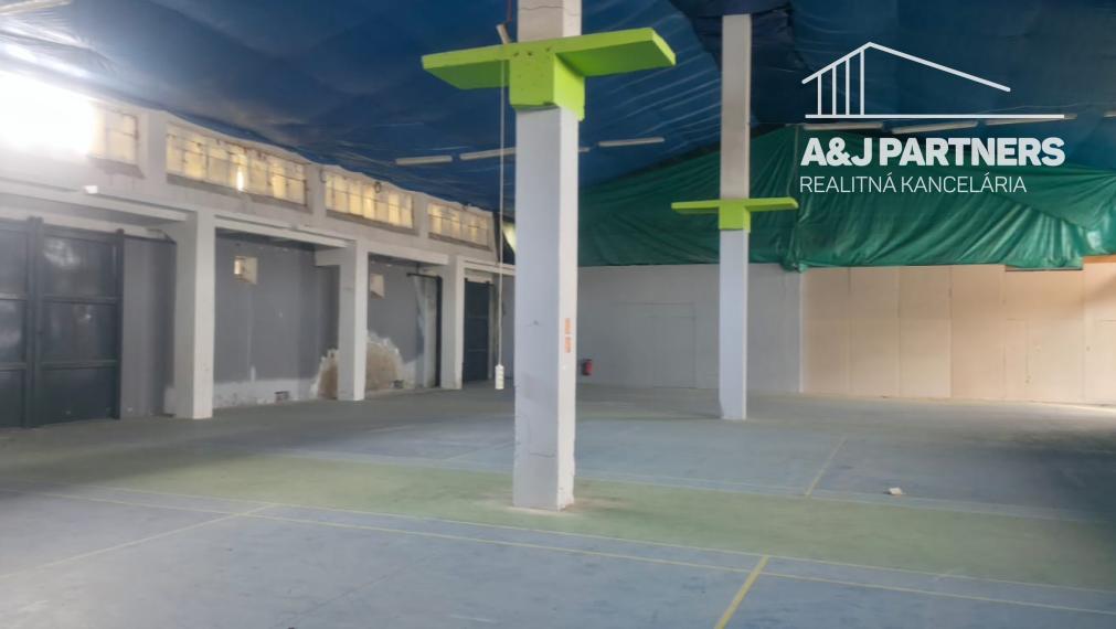 PREDAJ - výrobno-skladových priestorov v Šamoríne varianta C