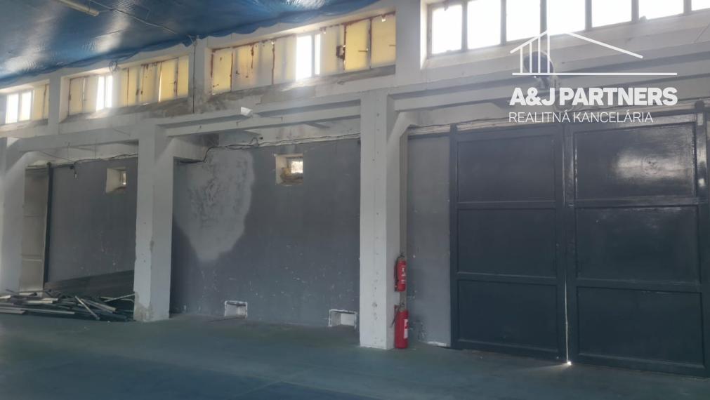 PREDAJ - administratívnych a výrobno-skladových  priestorov v Šamoríne