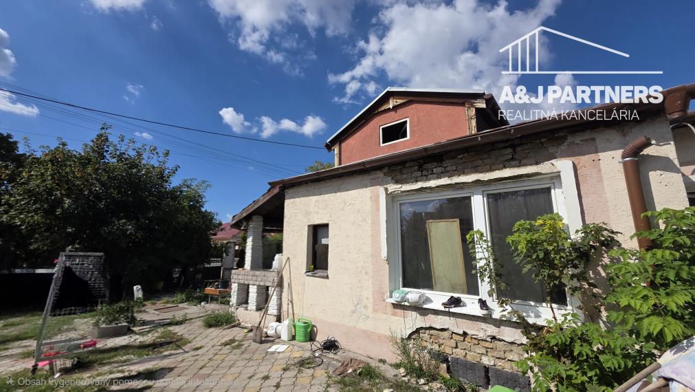 STAVEBNÝ POZEMOK 1 020 m² V CENTRE DUNAJSKEJ LUŽNEJ – HLAVNÁ ULICA